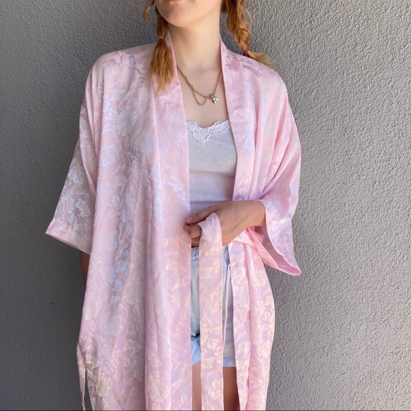 🚫SOLD🚫Pastel pink 80s floral robe - Picture 7 of 9